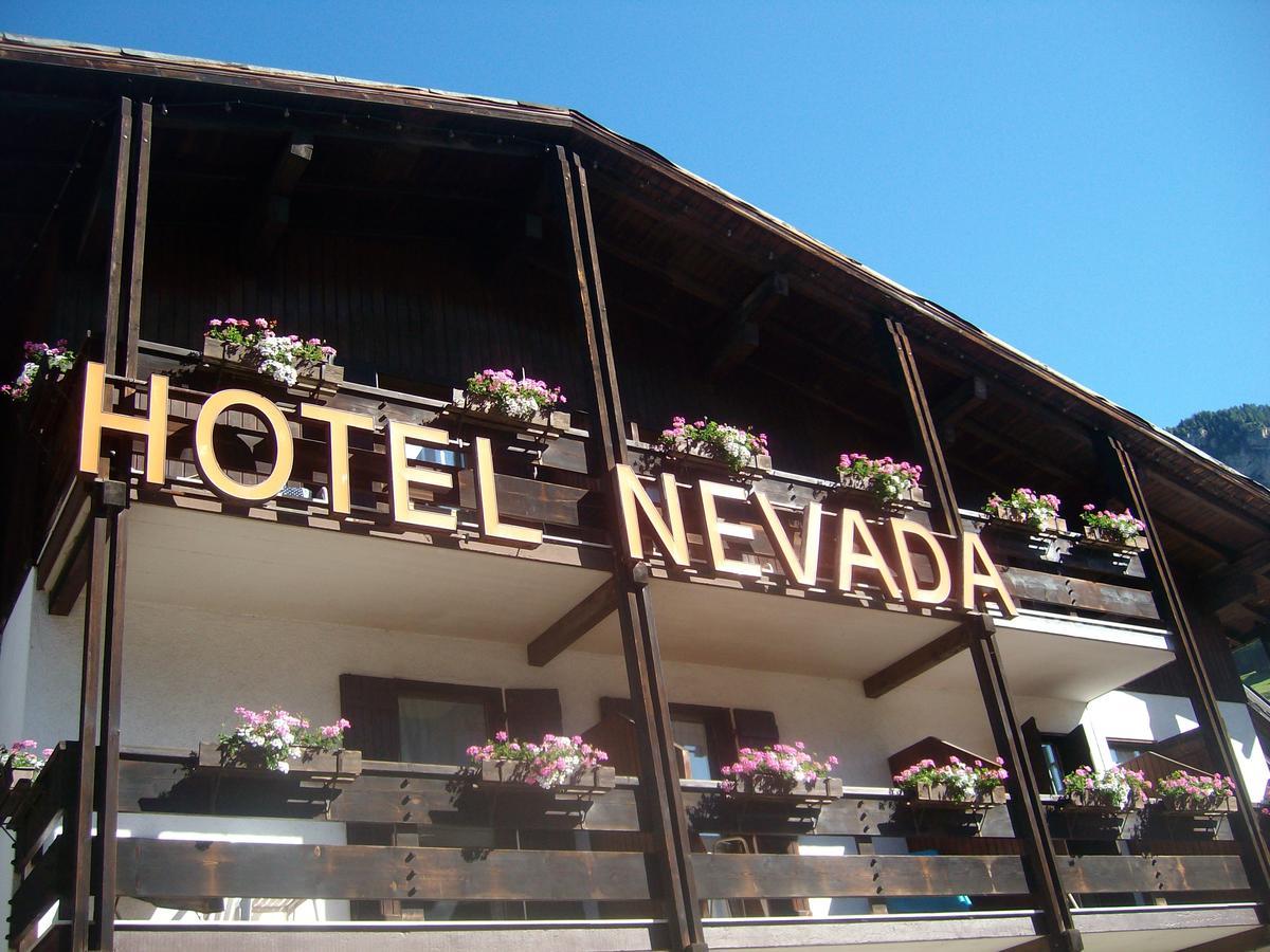 Hotel Nevada Кампителло-ди-Фасса Экстерьер фото